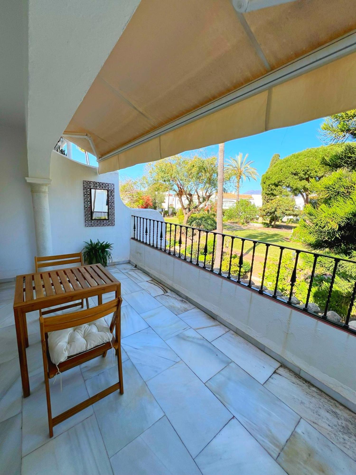 Patio Alcornocal Apartamento *