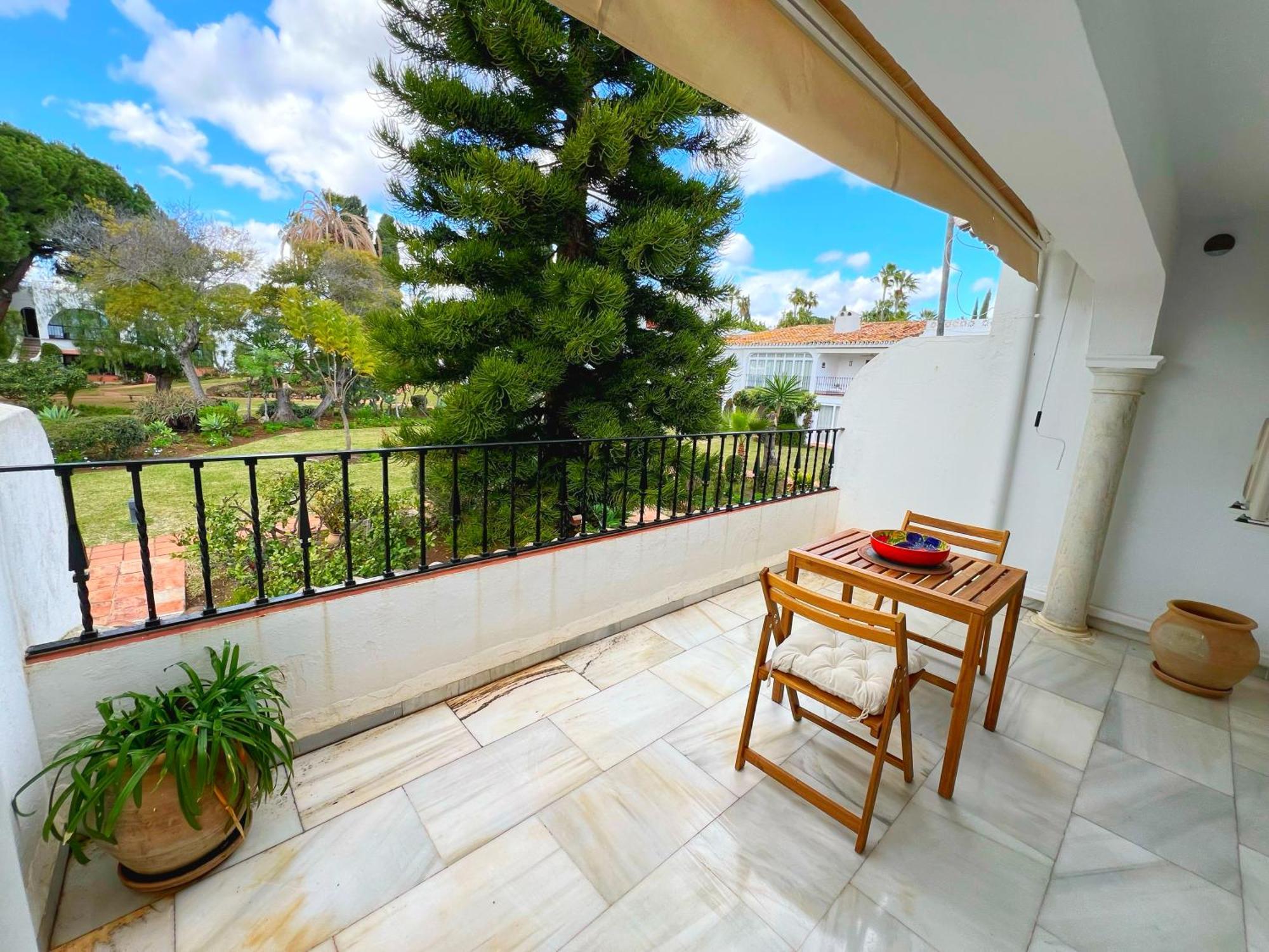 Patio Alcornocal Apartamento